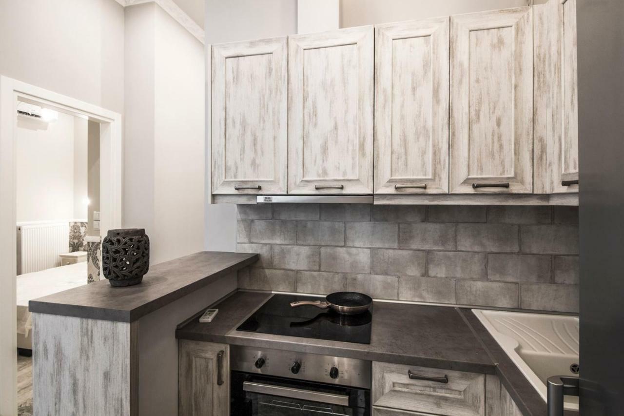 Tsimiski 104 Luxury Suites Thessaloniki
